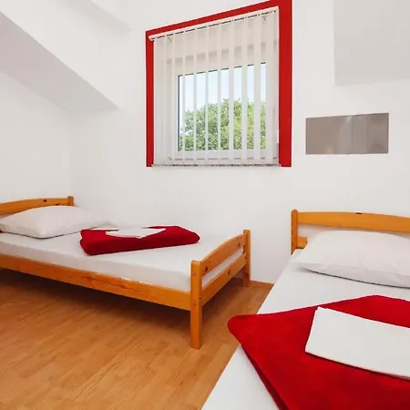 Apartment Moderne Mit Jacuzzi By Interhome *