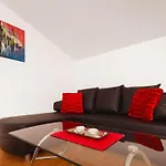 Moderne Mit Jacuzzi By Interhome アパート Ližnjan