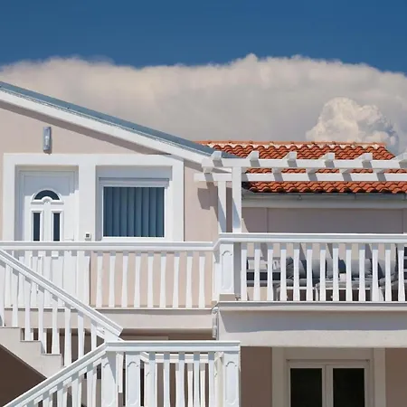 Appartement Moderne Mit Jacuzzi By Interhome