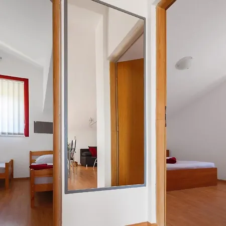 Lägenhet Moderne Mit Jacuzzi By Interhome *