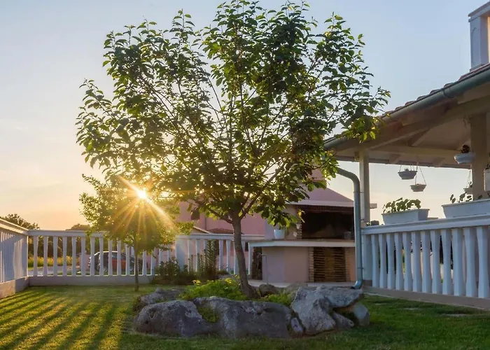 Moderne Mit Jacuzzi By Interhome Lägenhet *