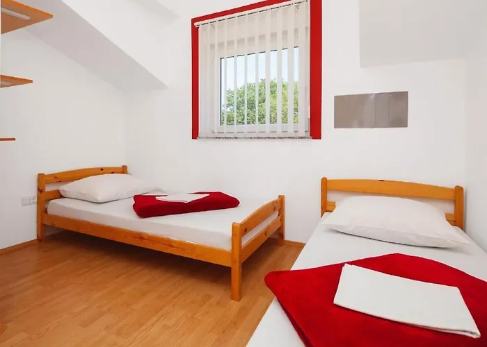 Lägenhet Moderne Mit Jacuzzi By Interhome *