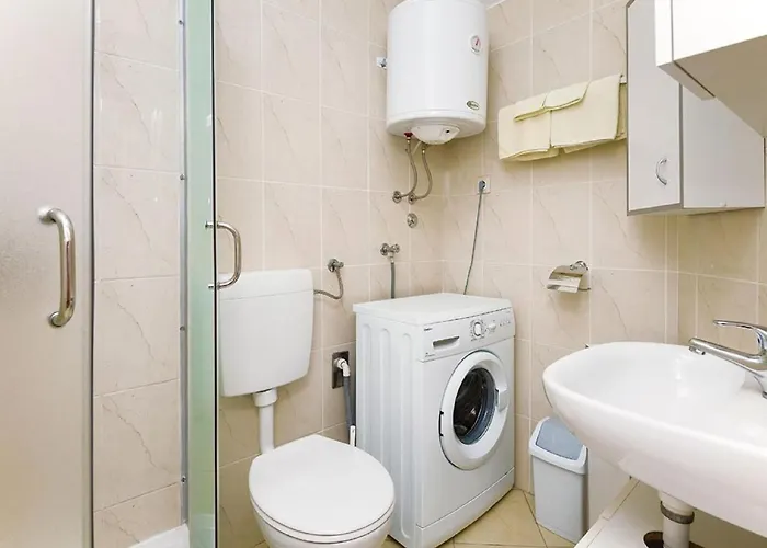 Lägenhet Moderne Mit Jacuzzi By Interhome Ližnjan